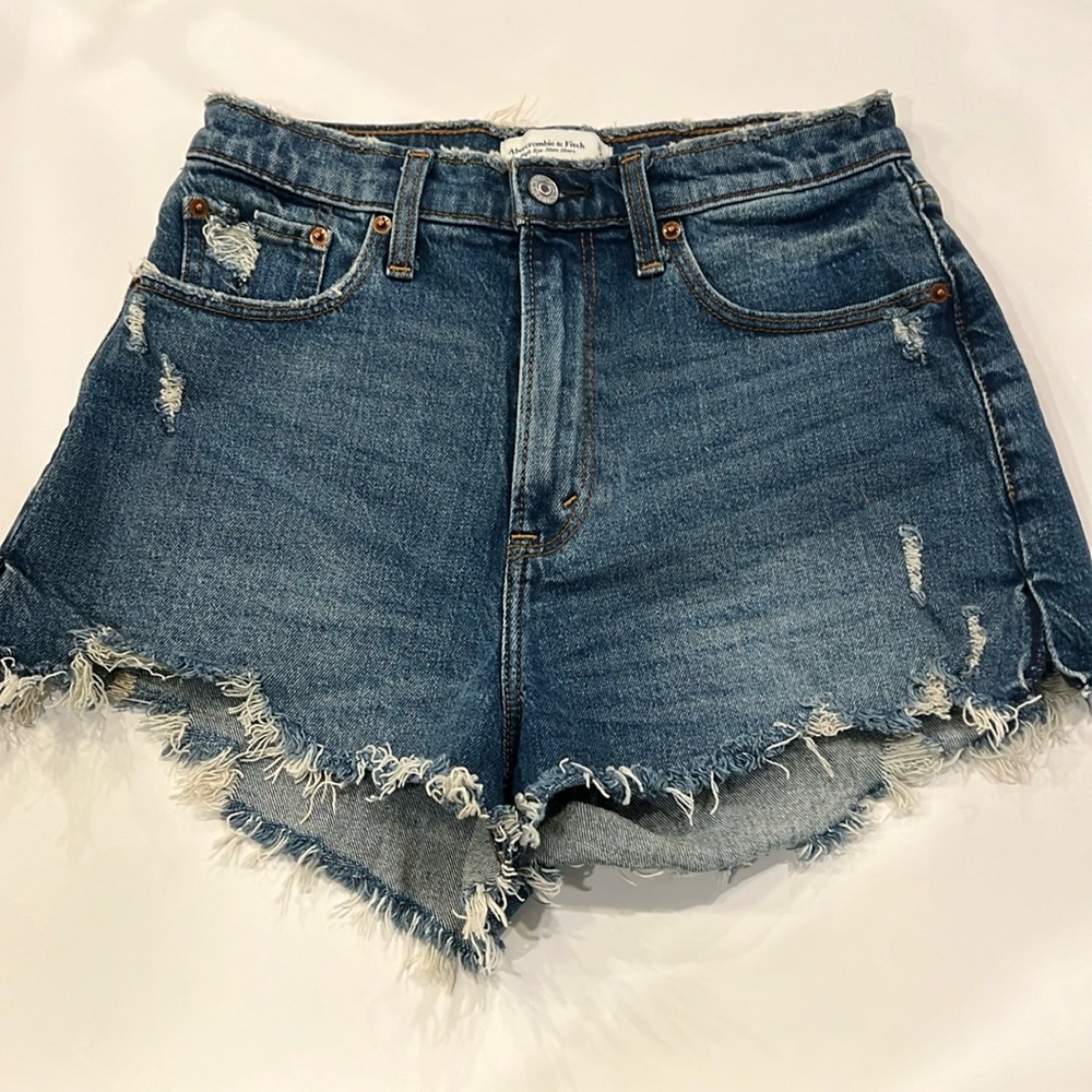 Abercrombie & Fitch High Rise Mom Short - Size 27 Curve Love
